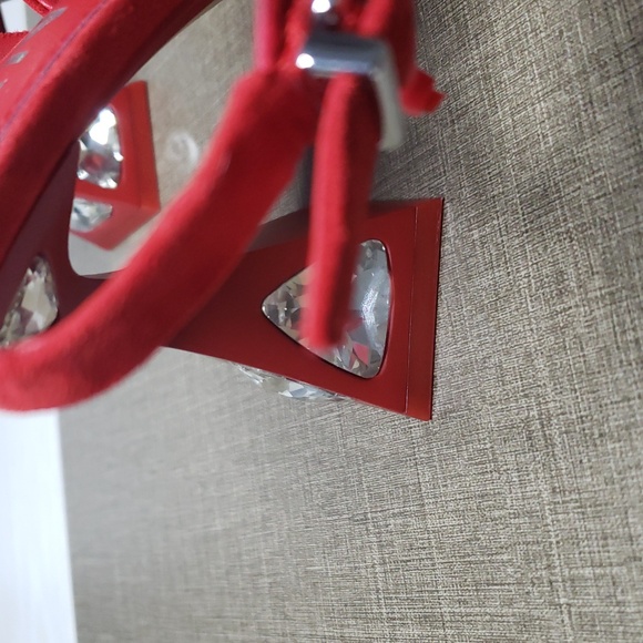 Gianni Bini Tallia Red Suede Asymmetrical Jewel Embellished Pumps SZ 6.5‎ NEW - Picture 5 of 9